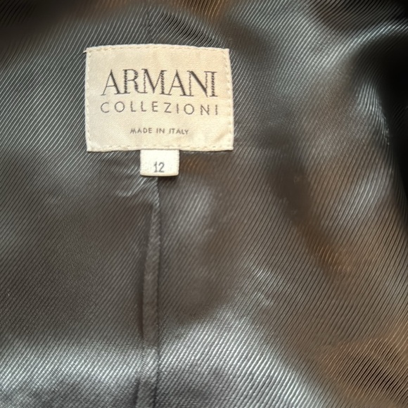 Armani Collezioni black blazer size 12 100% virgin wool fully lined - Picture 10 of 10